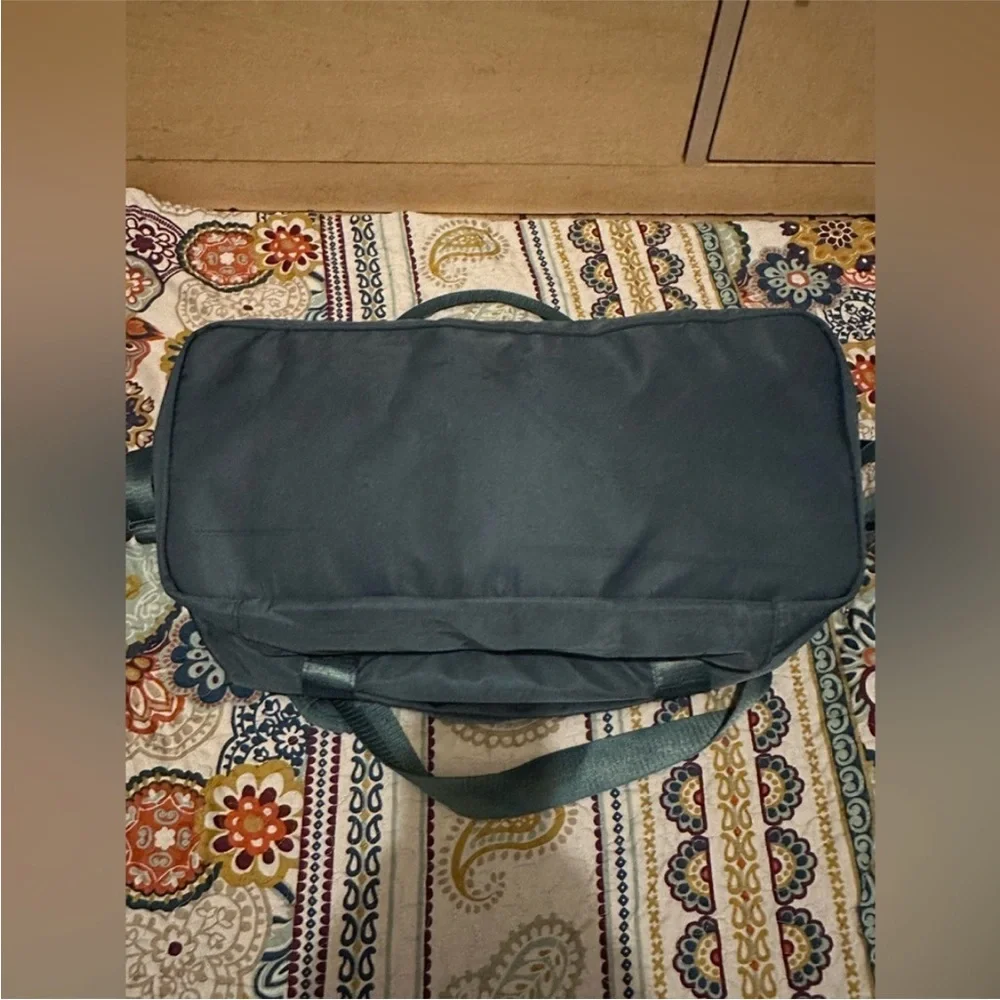 Floless Stylish Slate Duffel Bag for Men unisex